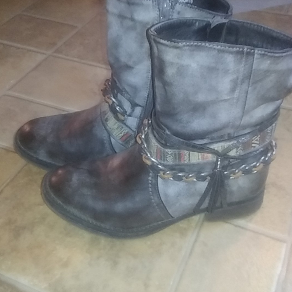 Not Rated distressed boots